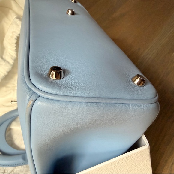 Christian Dior Medium Diorissimo Bag in Light Blue Calfskin - Picture 16 of 16